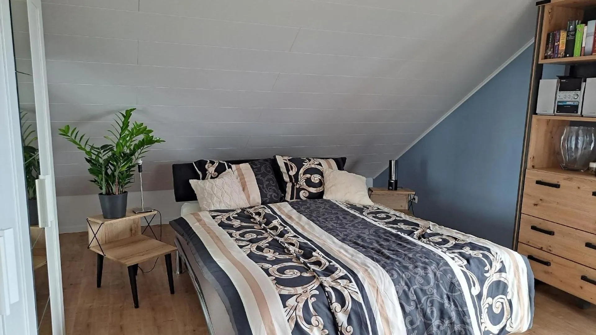 Apartment Moderne Neue Dachgeschosswohnung Juliane Goldkronach Germany