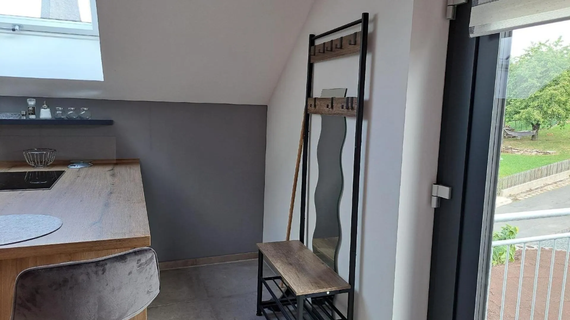 Moderne Neue Dachgeschosswohnung Juliane Goldkronach Germany