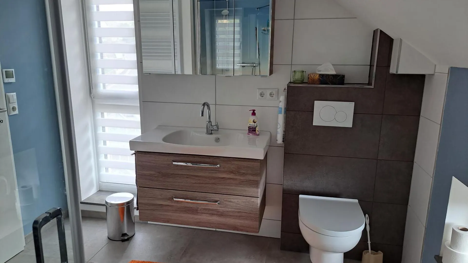 Moderne Neue Dachgeschosswohnung Juliane Goldkronach Apartment