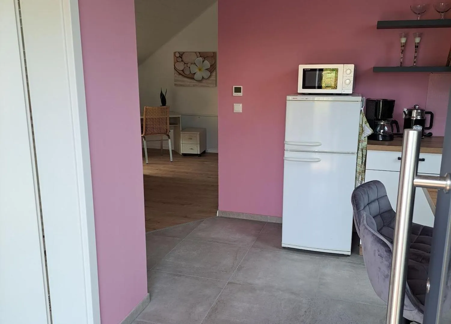 Moderne Neue Dachgeschosswohnung Juliane Goldkronach 0*,  Germany